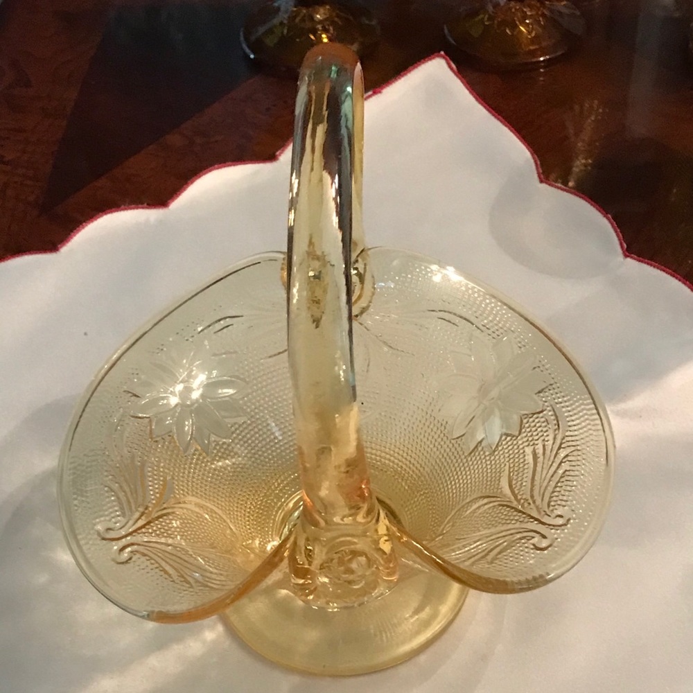Tiara glass